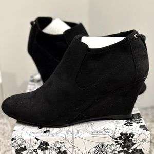 Chinese Laundry wedge booties